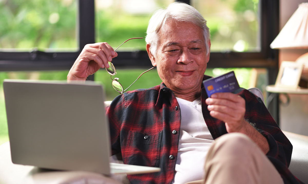 Las mejores tarjetas de crédito para mayores de 65 años